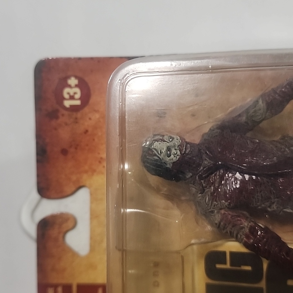 SALE⚡️2011 Walking Dead Series One Zombie Biter - Picture 5 of 7